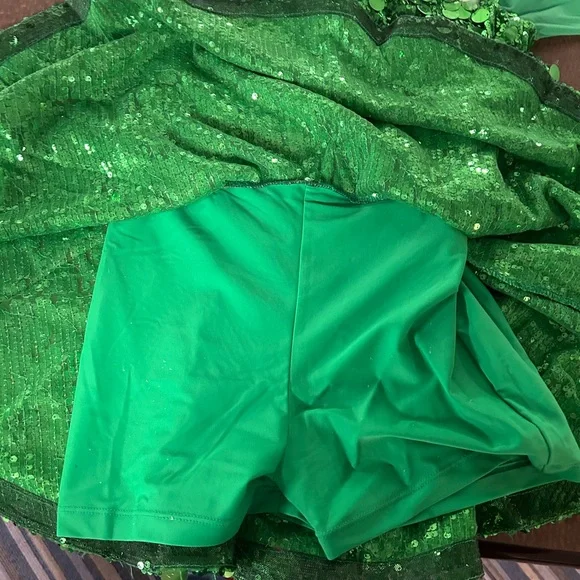 Revolution Emerald Green Sequin Performance Dress - Picture 6 of 6